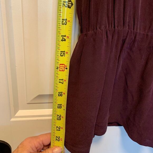 T.Babaton sleeveless top, 100% silk, elasticized waist, deep V, Sz XS - Picture 6 of 16